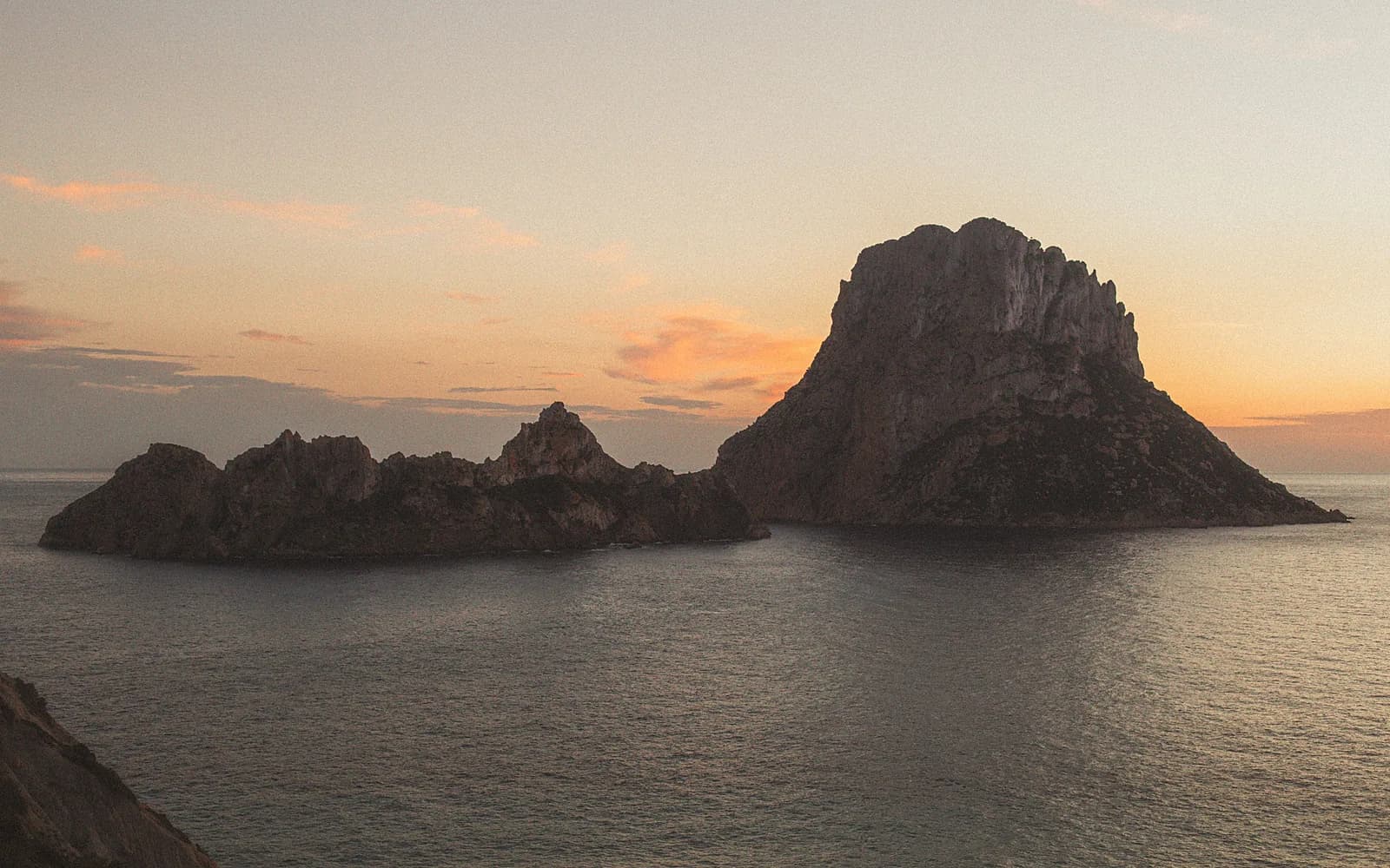 Es Vedrà al atardecer